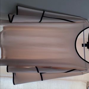 Long bell sleeved shirt